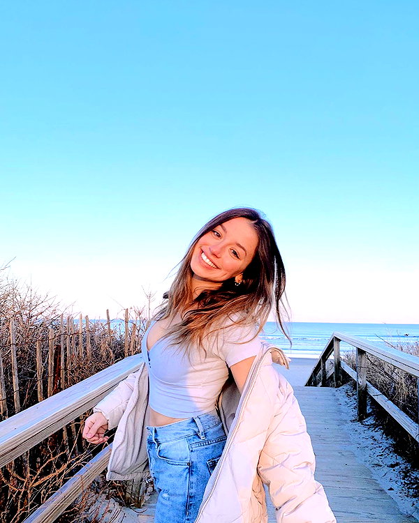 sadieemckennaa instagram image archive image
