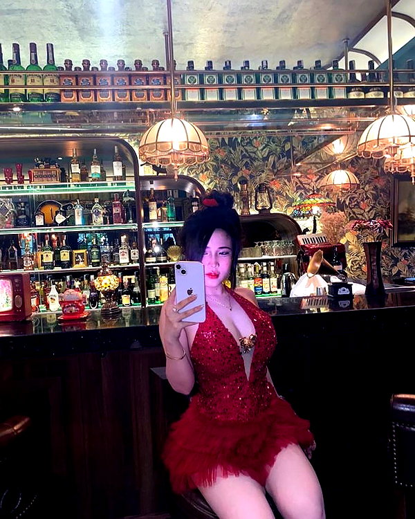 lyhythuedoxinh instagram image archive image