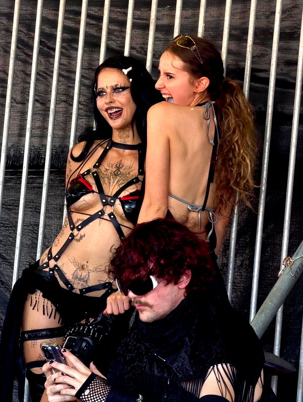starzd3ad instagram image archive image