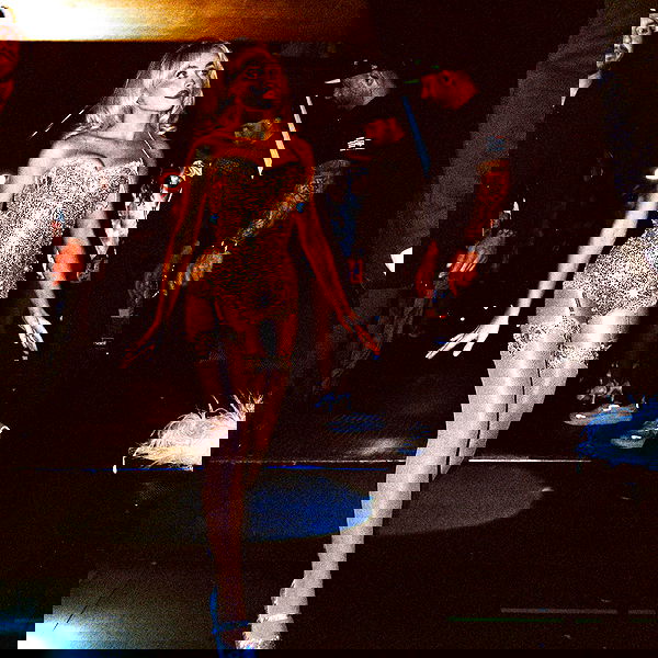 sabrinacarpenter sabrinacarpenter archive image