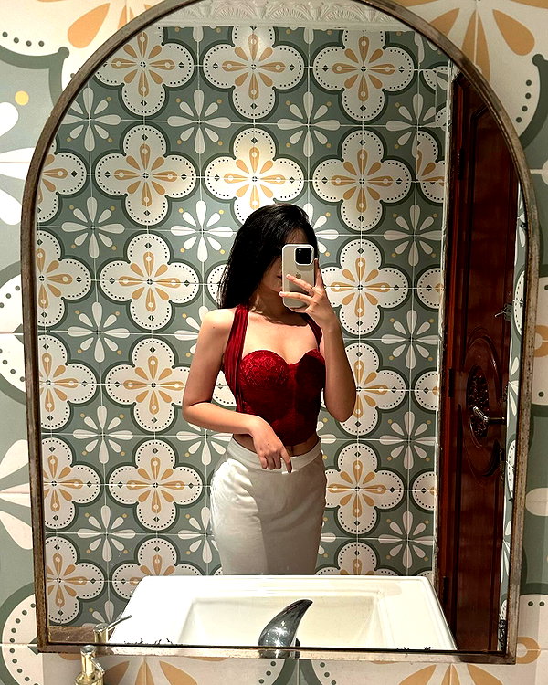 lyhythuedoxinh instagram image archive image