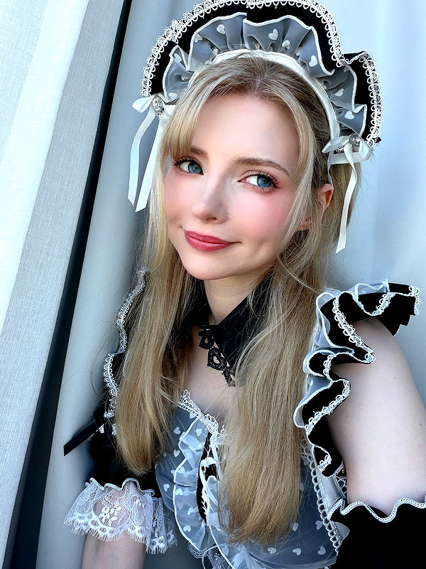 peachmilky_ instagram image archive image
