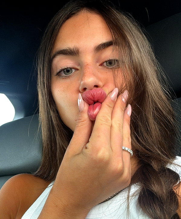 yaelshelbia instagram image archive image