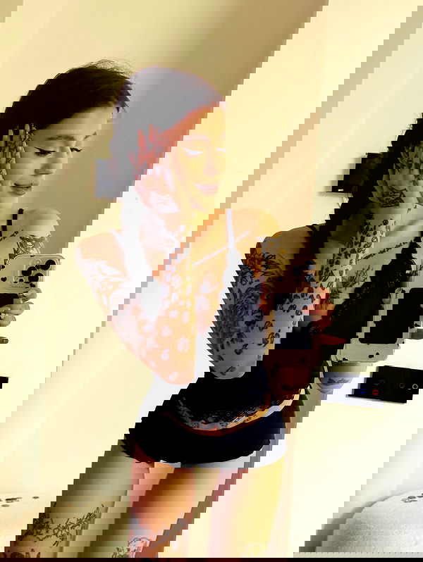 meleeva meleeva archive image