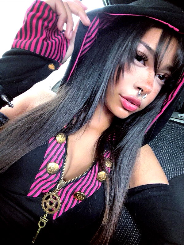 twodollie instagram image archive image