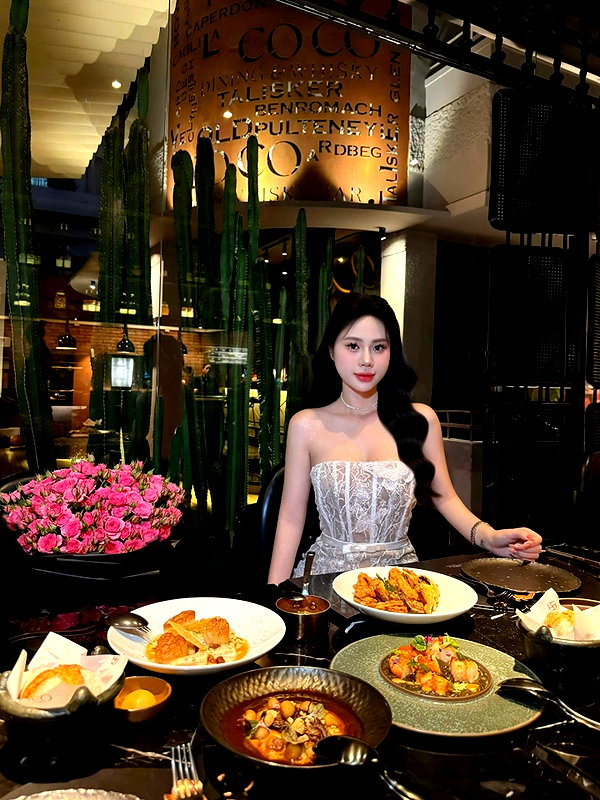 lyhythuedoxinh instagram image archive image