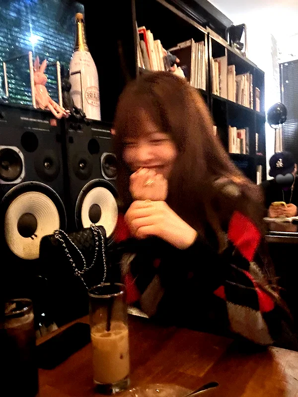hhh.e_c.v instagram image archive image