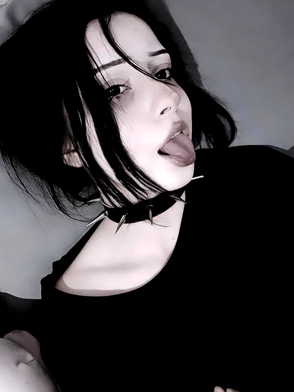 the_dark_pprincessa instagram image archive image