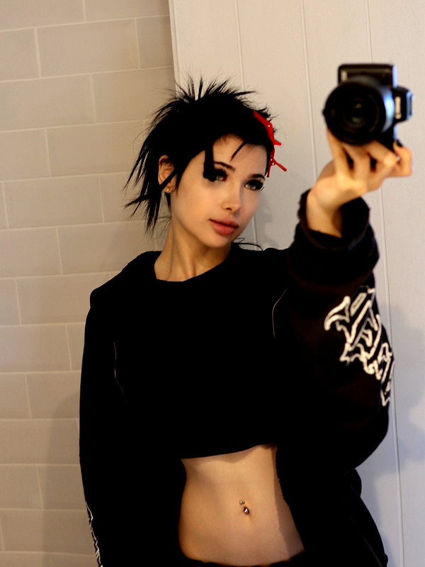 nicoleponyxo instagram image archive image