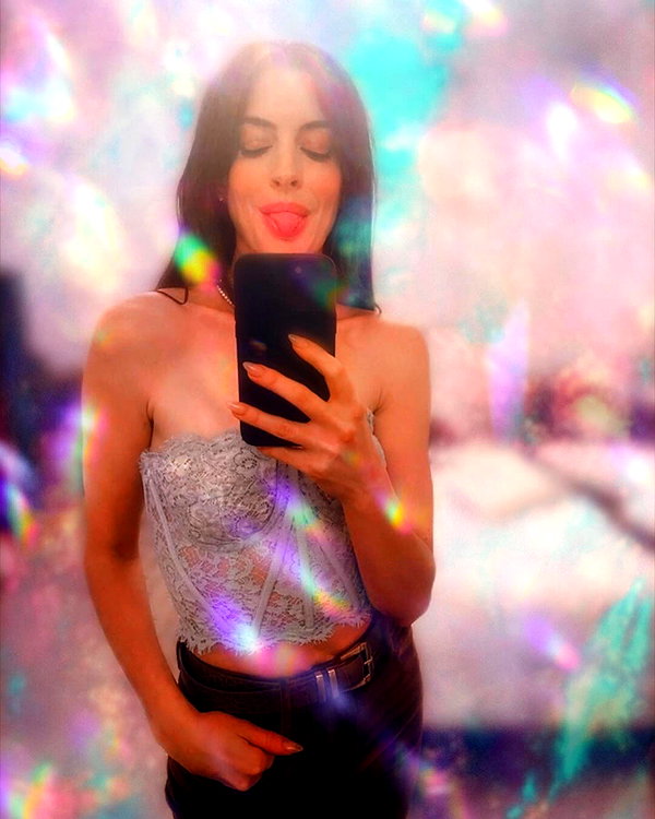 annehathaway instagram image archive image
