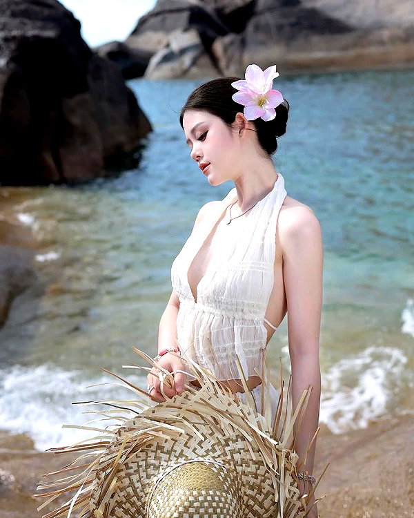 lyhythuedoxinh instagram image archive image