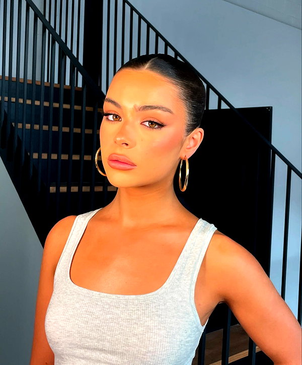 oliviaphillipps instagram image archive image