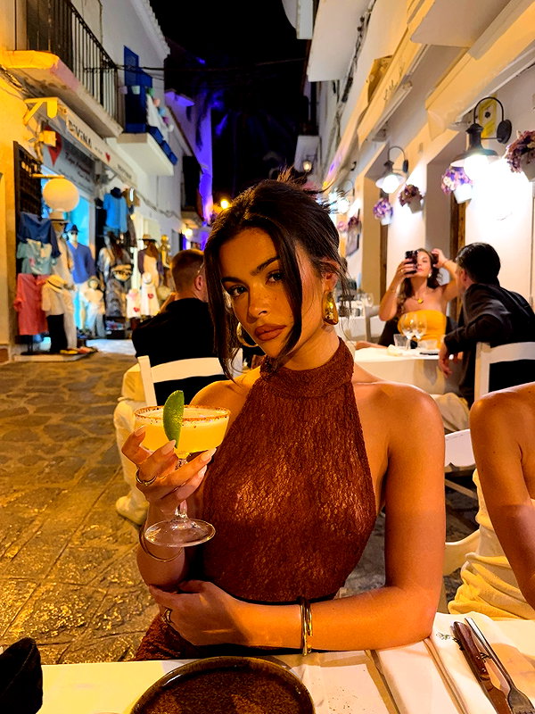 oliviaphillipps instagram image archive image
