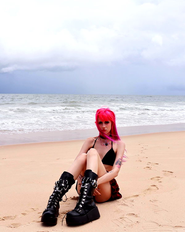 jadelaverne instagram image archive image