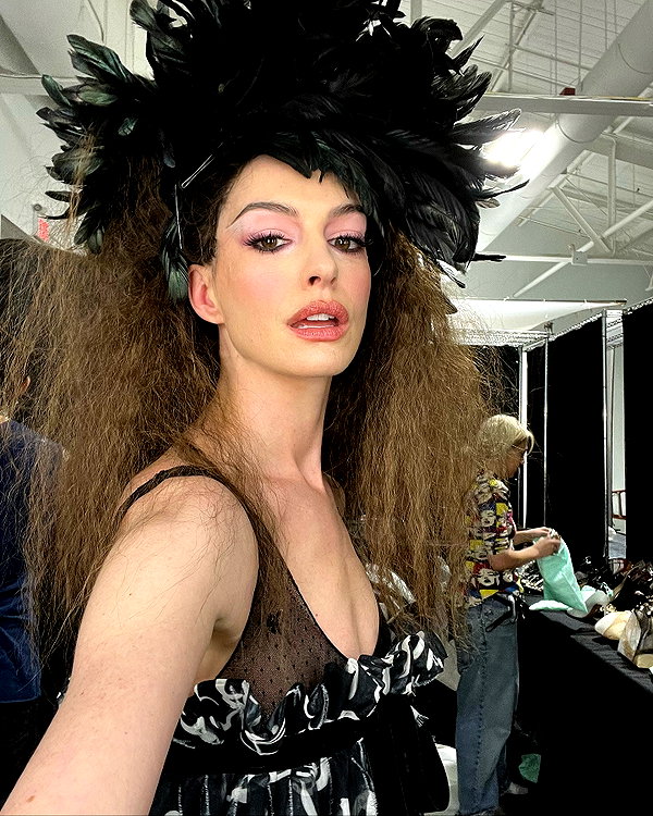 annehathaway instagram image archive image