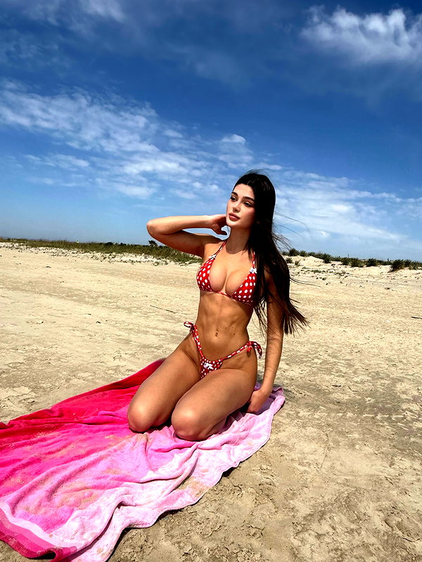 shira_adar_ instagram image archive image