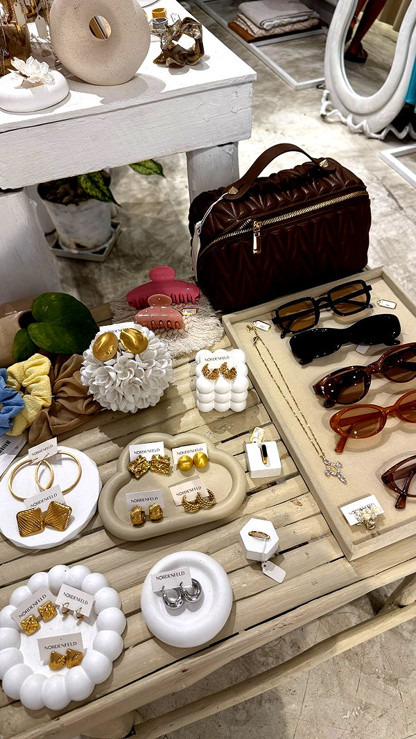maya.keyy instagram image archive image