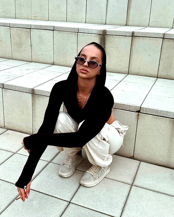 ariana_vomi instagram image archive image