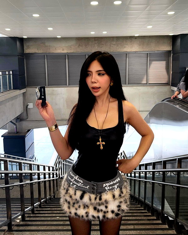 lyhythuedoxinh instagram image archive image