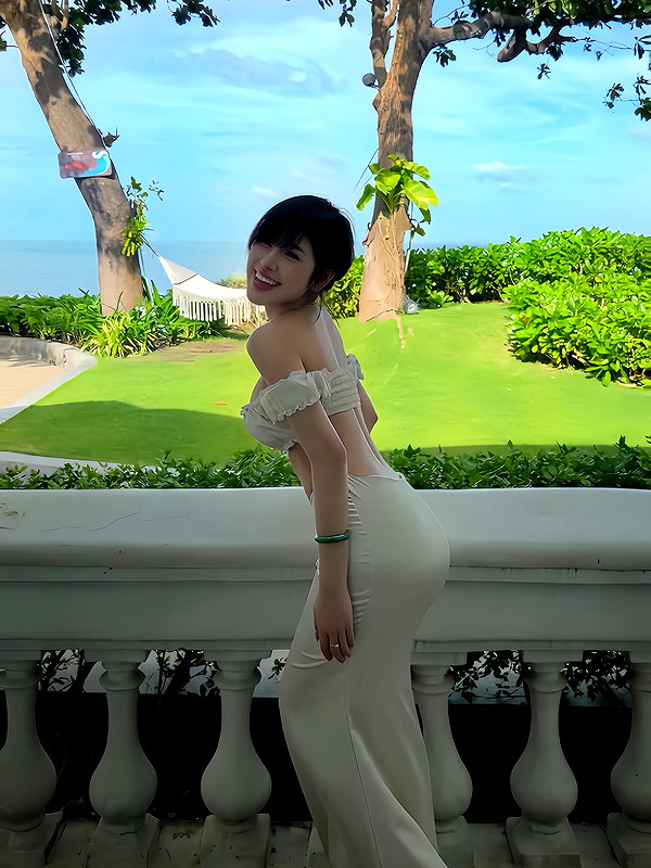 lyhythuedoxinh instagram image archive image
