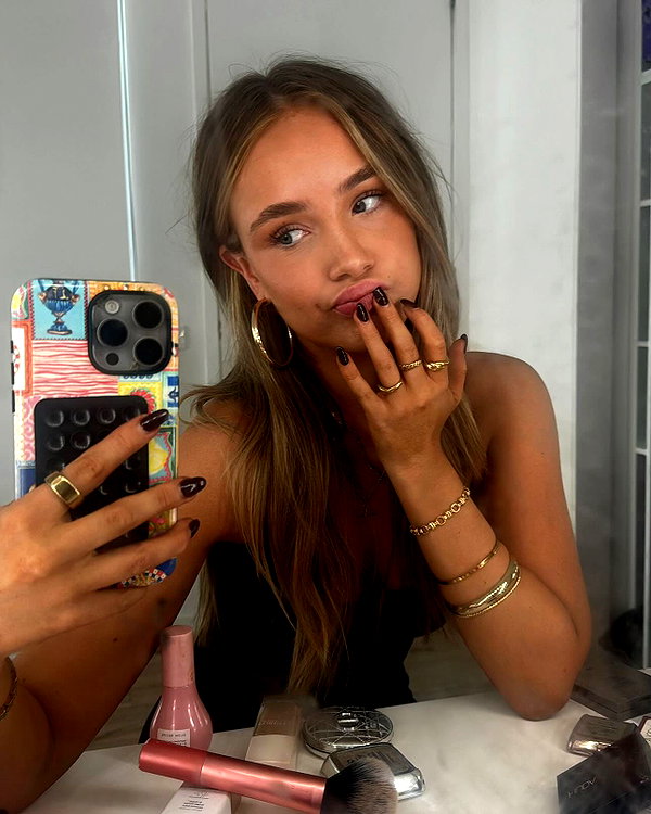 0emmamac instagram image archive image