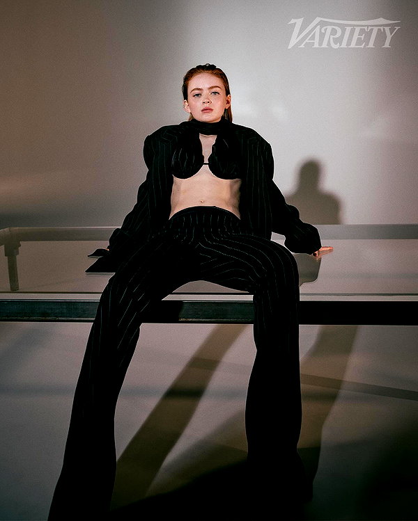sadiesink_ instagram image archive image