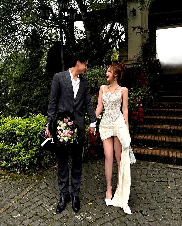 lyhythuedoxinh instagram image archive image