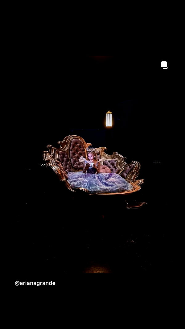 arianagrande instagram image archive image