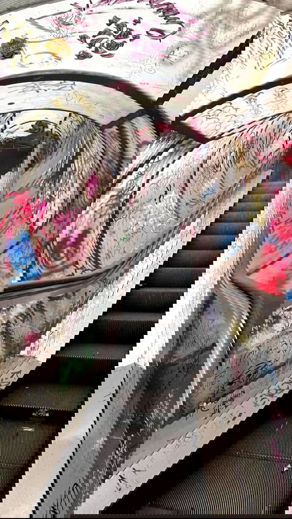 zommmbri zommmbri archive image