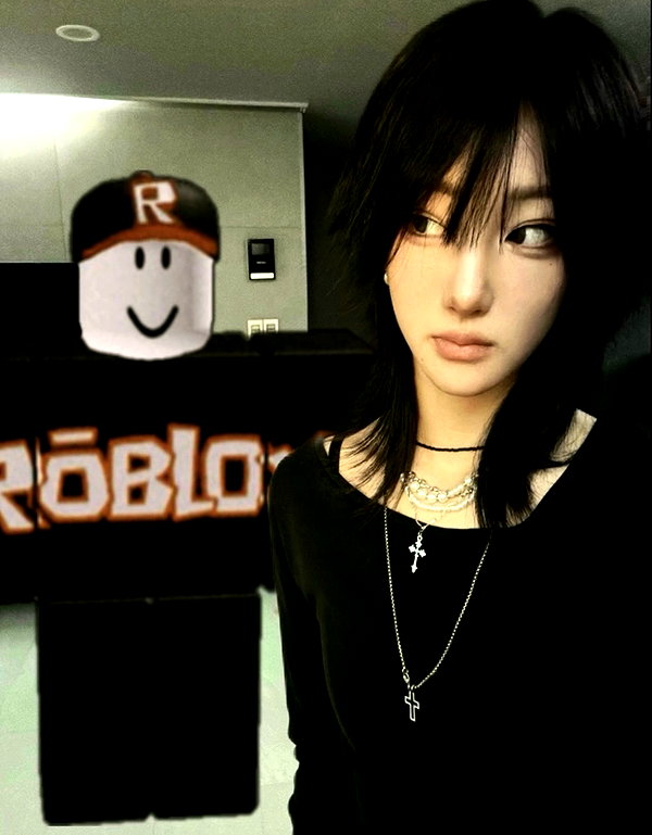 esnioughxx._y2 instagram image archive image