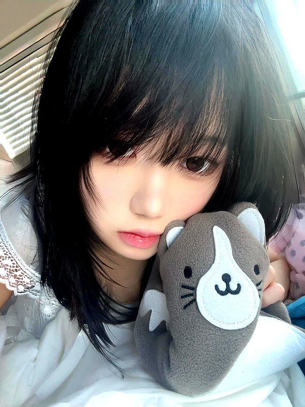 yuyuslivestreamdiary instagram image archive image