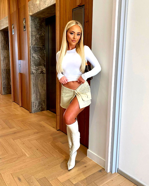 allieauton instagram image archive image