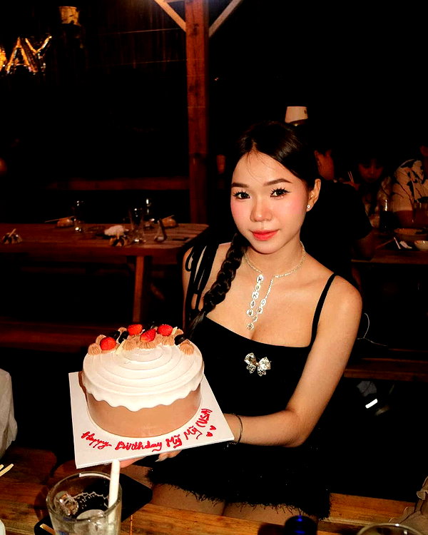 lyhythuedoxinh instagram image archive image