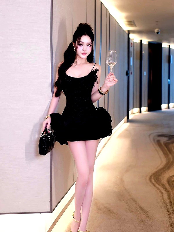 lyhythuedoxinh instagram image archive image