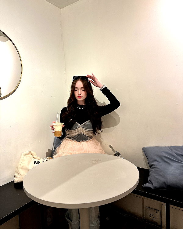 1uvgabi instagram image archive image