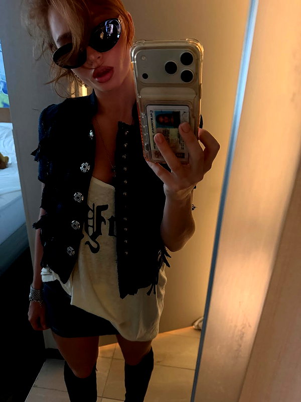 renatarrii instagram image archive image