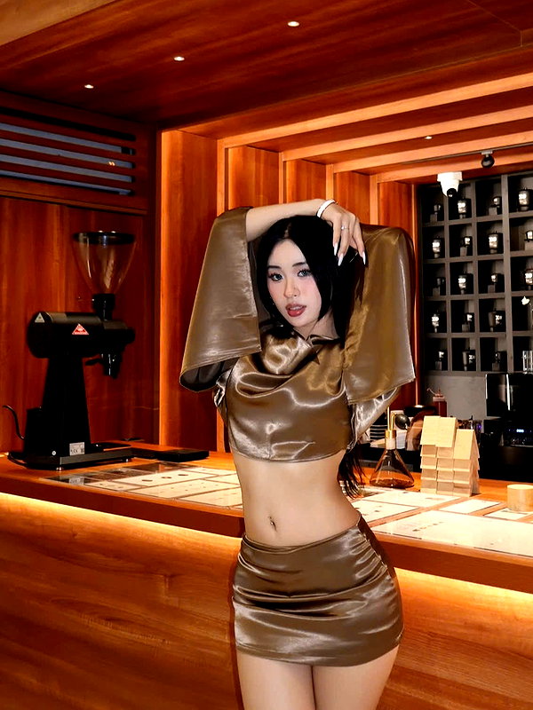 lyhythuedoxinh instagram image archive image