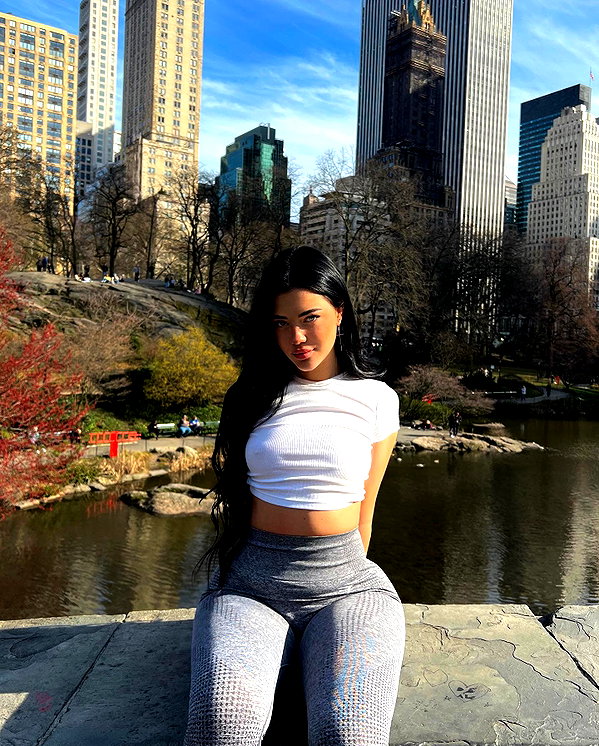 vanessa.rhd instagram image archive image