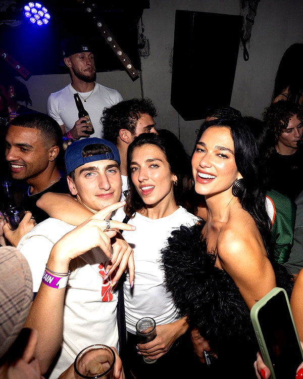 dualipa instagram image archive image