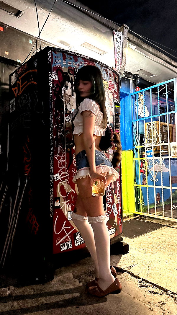 teakitten_ instagram image archive image