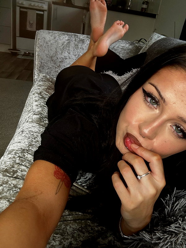 __dedgrl archive image