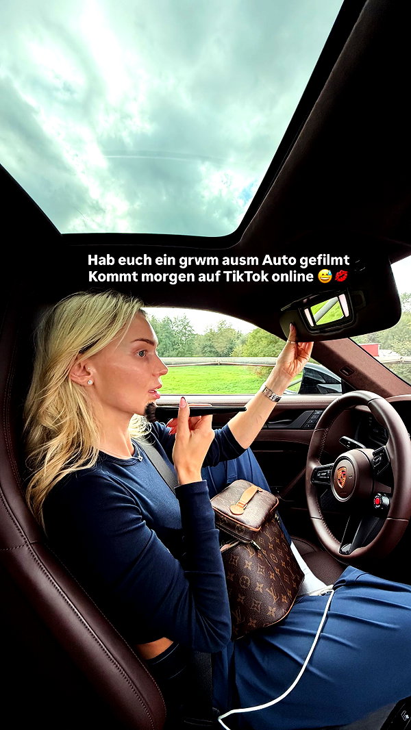 alexis.blond instagram image archive image