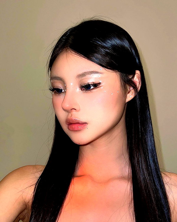 ll.lu1s instagram image archive image