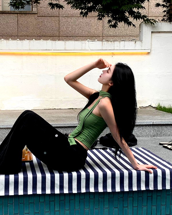 daxbin instagram image archive image