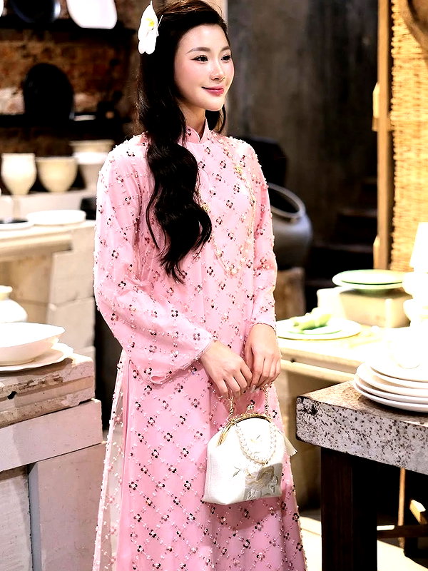 lyhythuedoxinh instagram image archive image