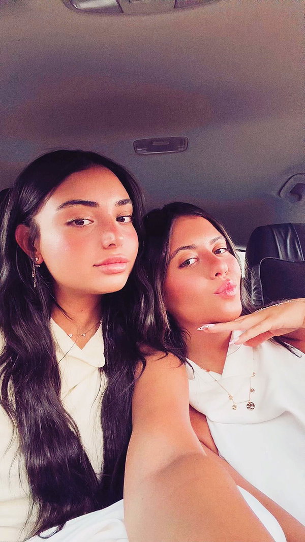 shani_shved instagram image archive image