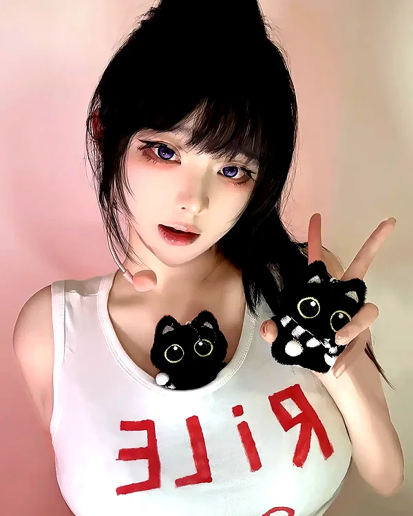 yingyinng_ instagram image archive image
