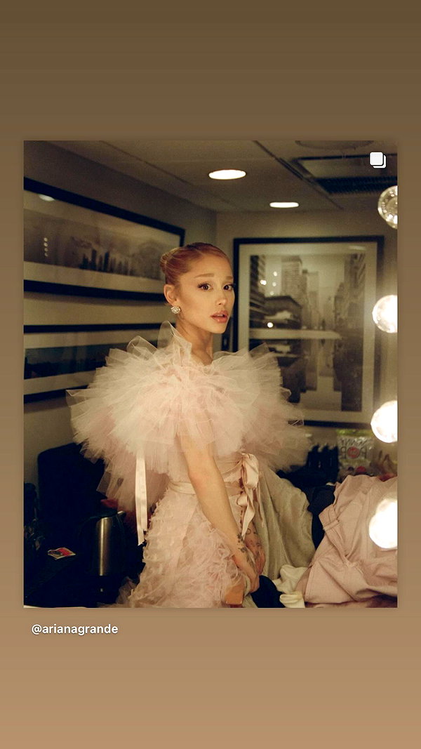 arianagrande instagram image archive image