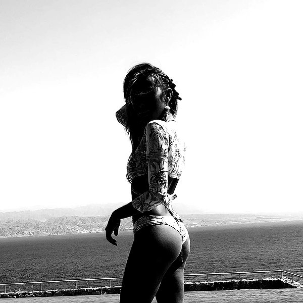 annezivi instagram image archive image
