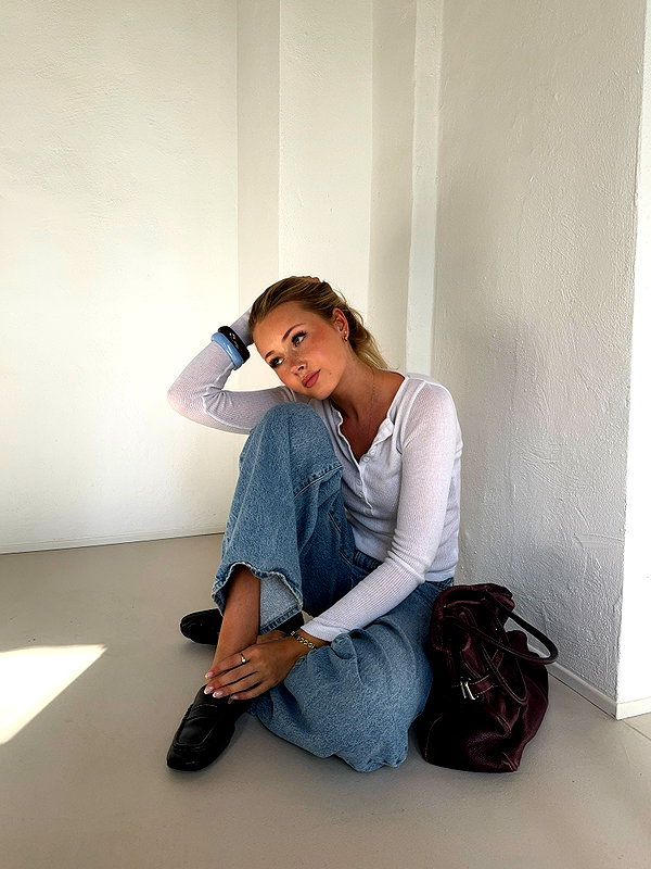 lilih instagram image archive image